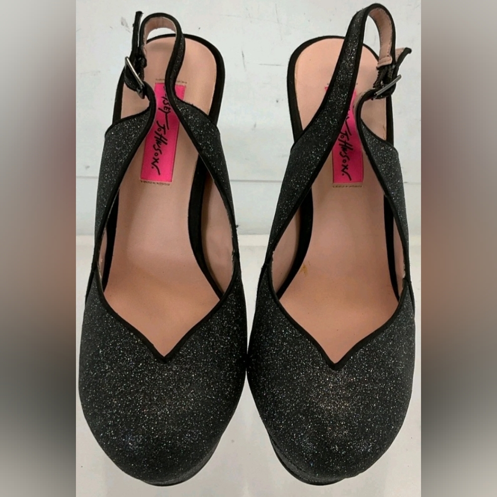 Betsey Johnson Dizzy Glitter Pumps